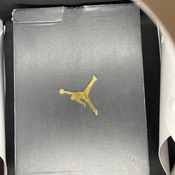 2021 Jordan 1 Low ‘Pollen’ - Picture 3 of 11